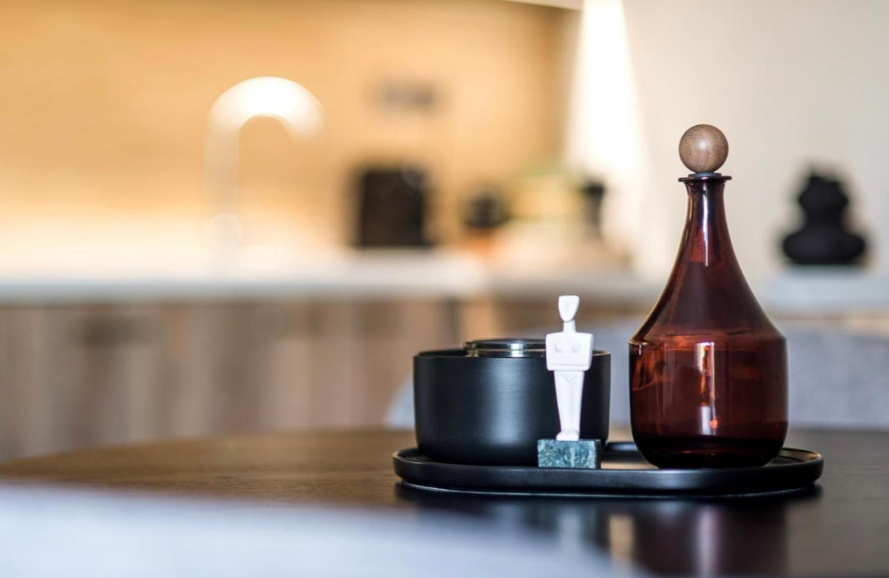 α Apartment